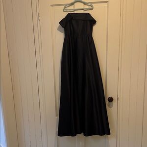 NWT Elegant Black Evening Gown girls size 8-9
